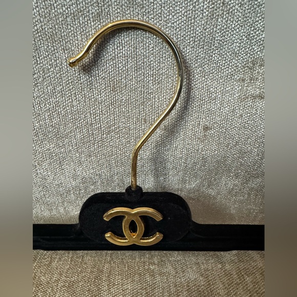 CHANEL - Jacket and Pants Hangers - Authentic - VINTAGE - Pre Loved Pre Used - Picture 3 of 9